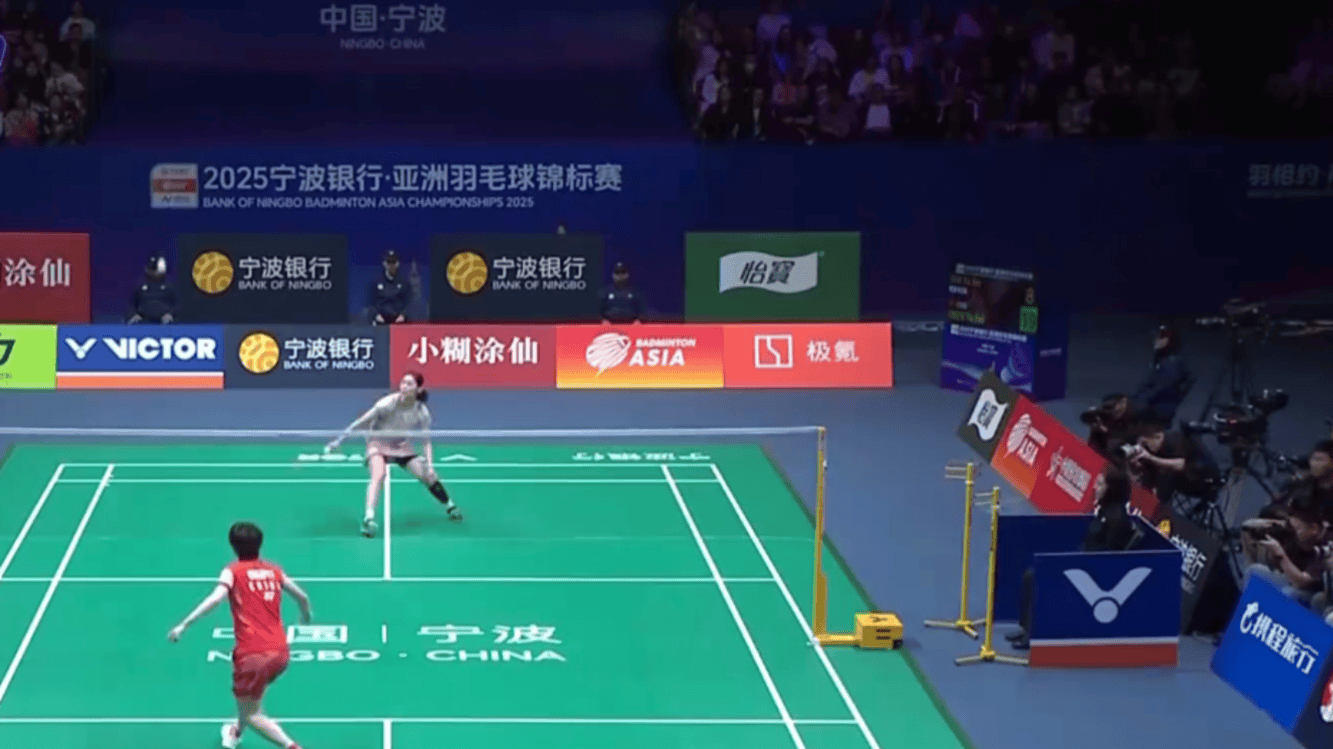 与管理层是 与管理层是