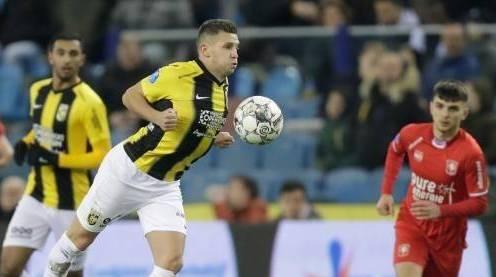 曼联显然更 曼联显然更