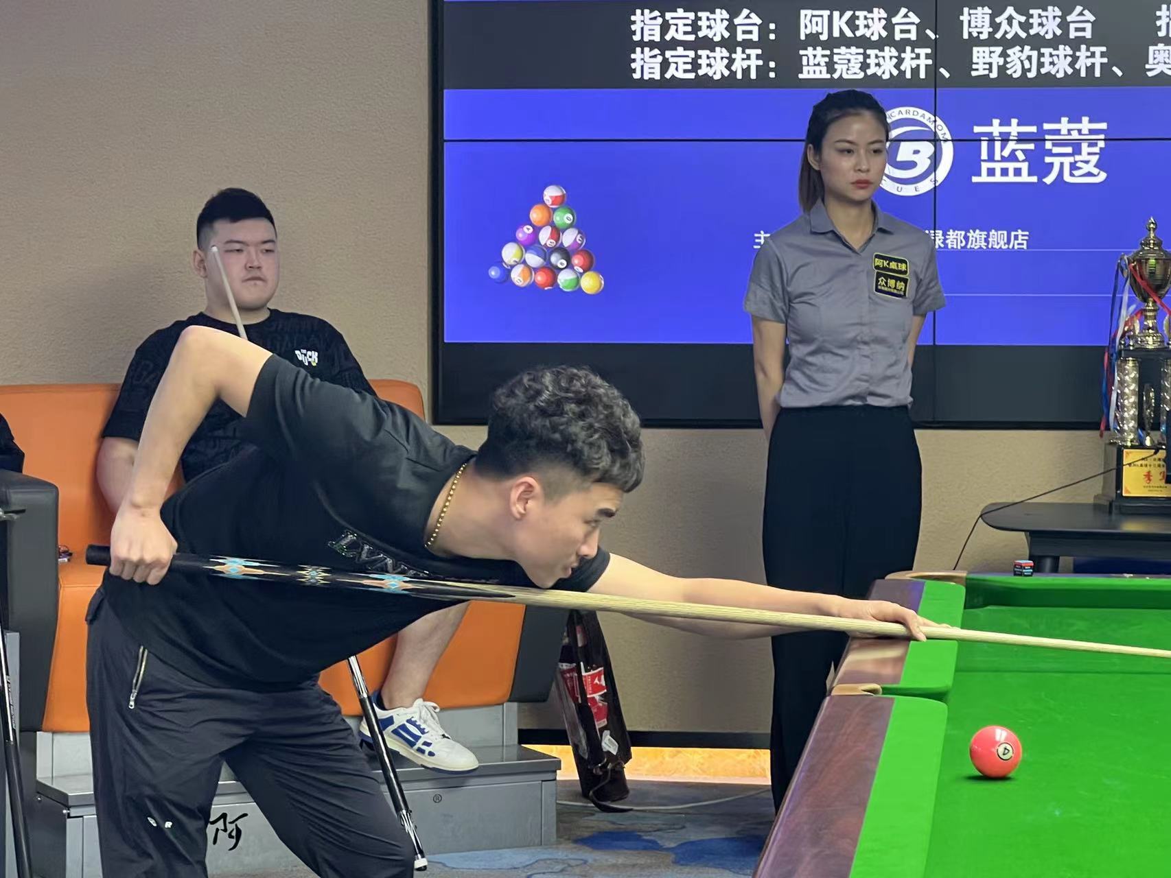 球队与战友 球队与战友